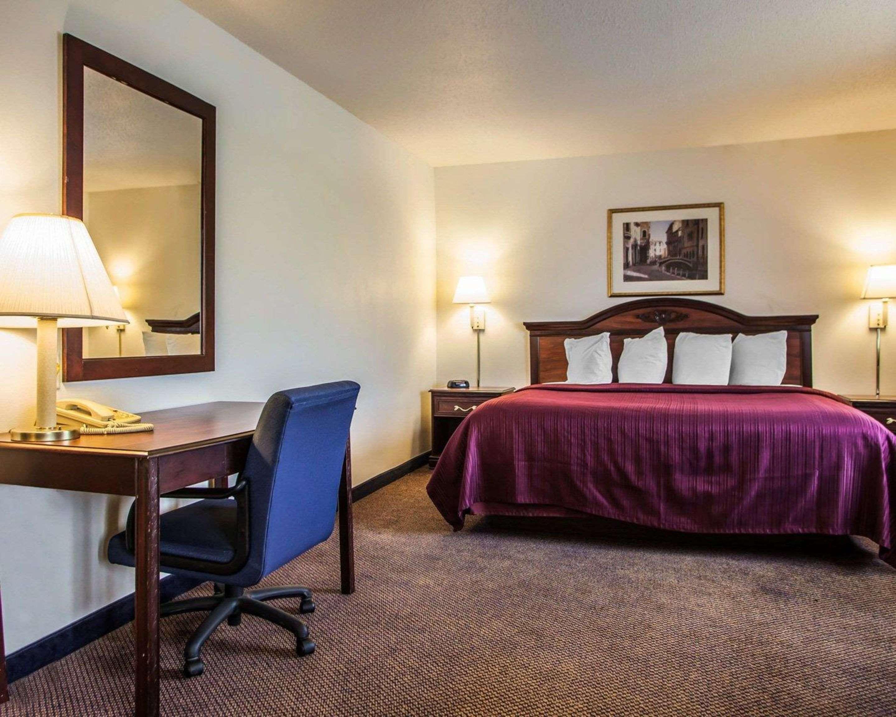 Quality Inn & Suites Eldridge Davenport North Esterno foto