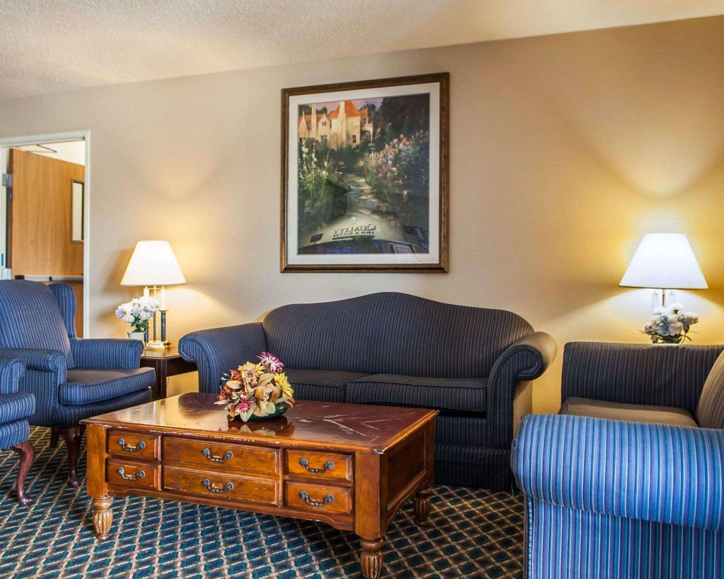 Quality Inn & Suites Eldridge Davenport North Esterno foto