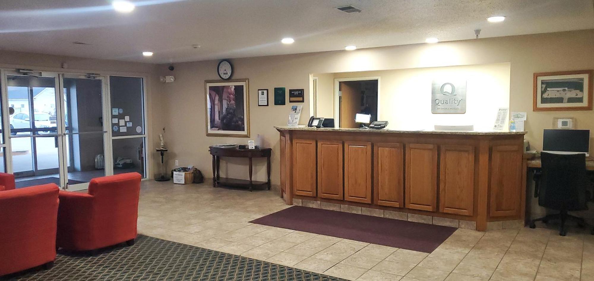 Quality Inn & Suites Eldridge Davenport North Esterno foto